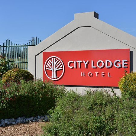City Lodge Hotel Johannesburg Airport, Barbara Road Kempton Park Exteriör bild